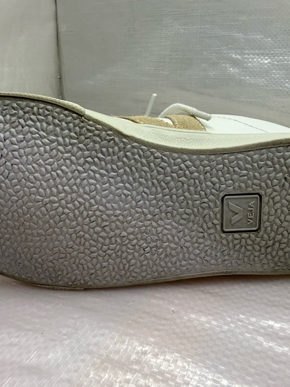 Veja White Leather Sneakers - Picture 5 of 9